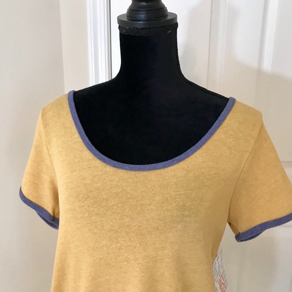 LuLaRoe Classic T / Everyday Style / XS - Picture 2 of 2